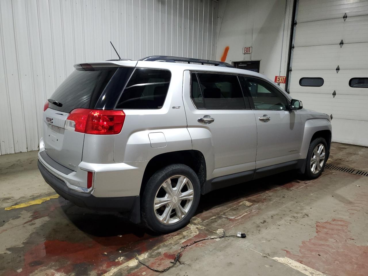 2016 GMC Terrain - Image 3