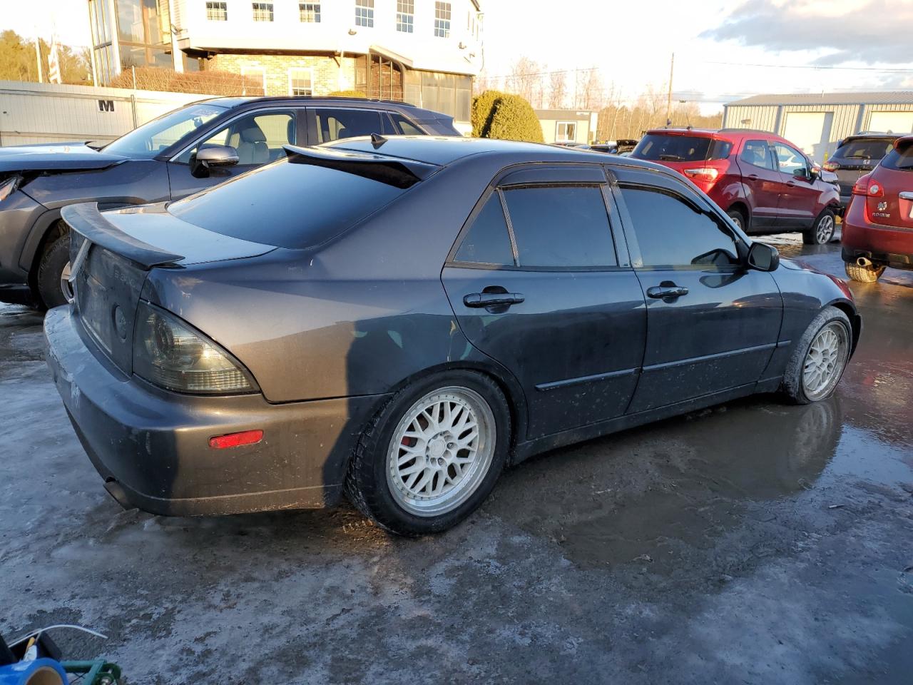 2004 Lexus IS - Image 3