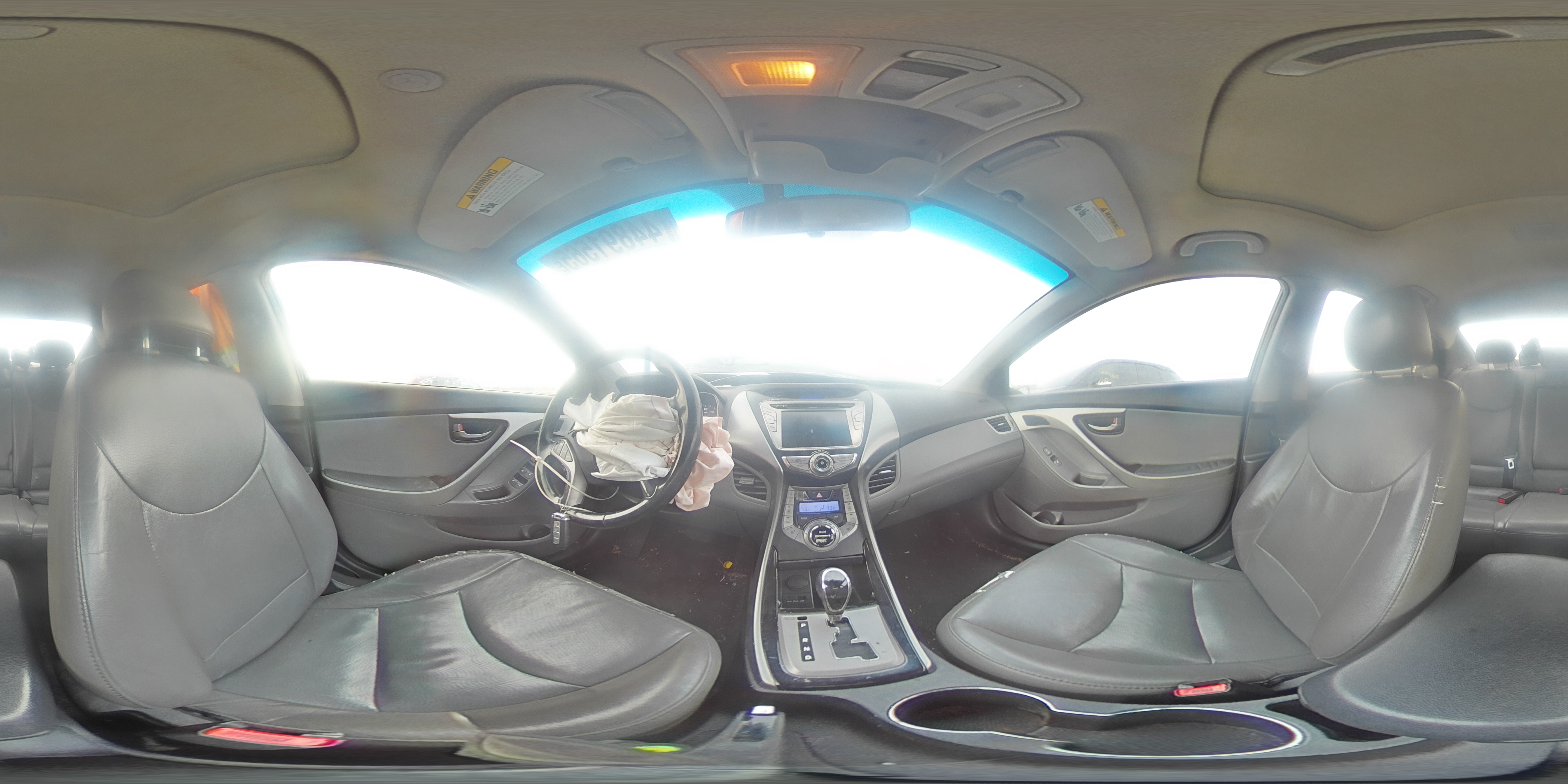 2013 Hyundai Elantra - Image 12