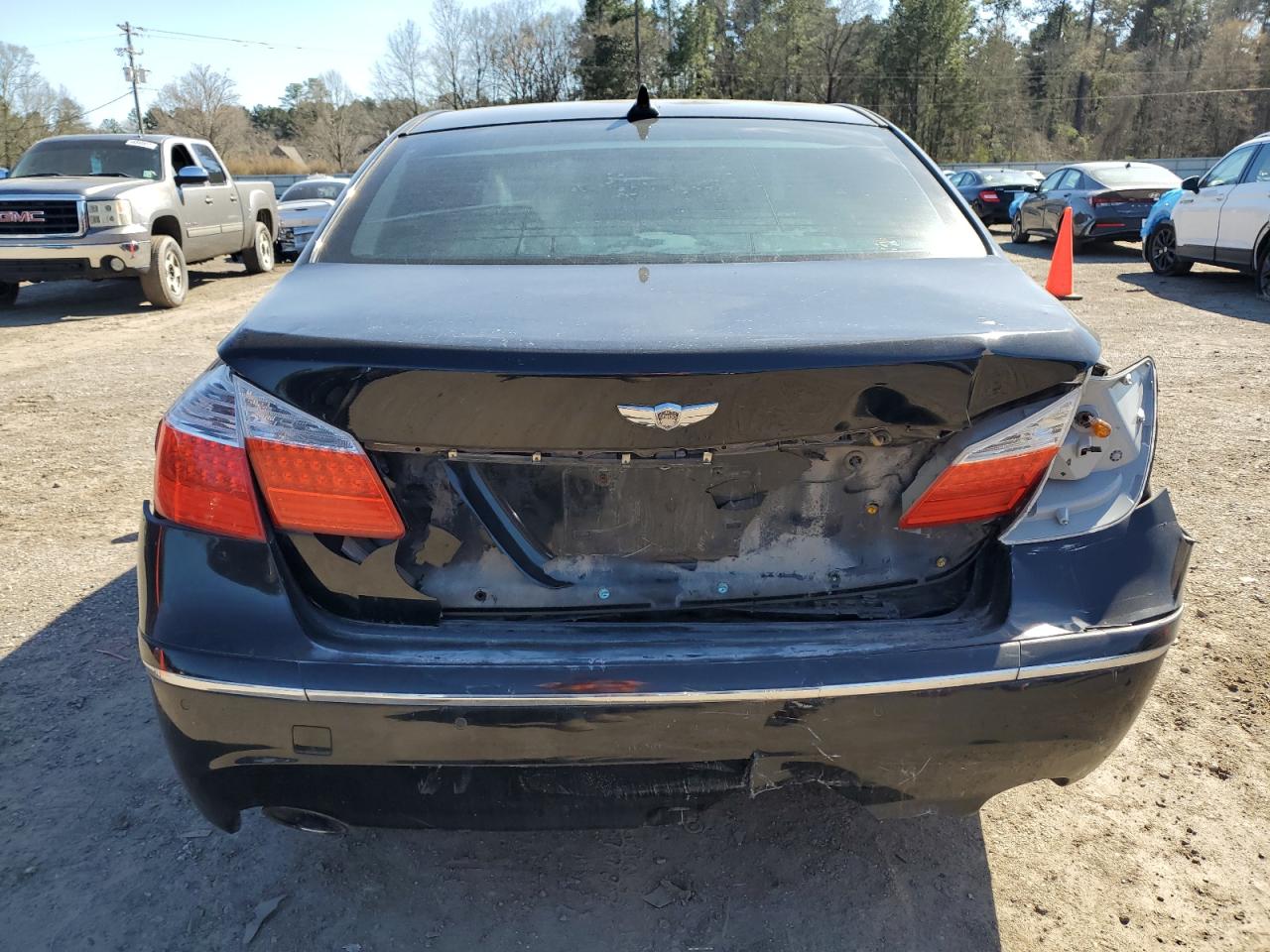 2009 Hyundai Genesis - Image 6