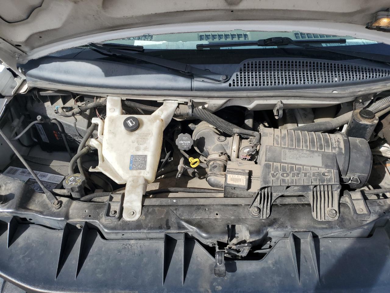 2014 Chevrolet Express - Image 11