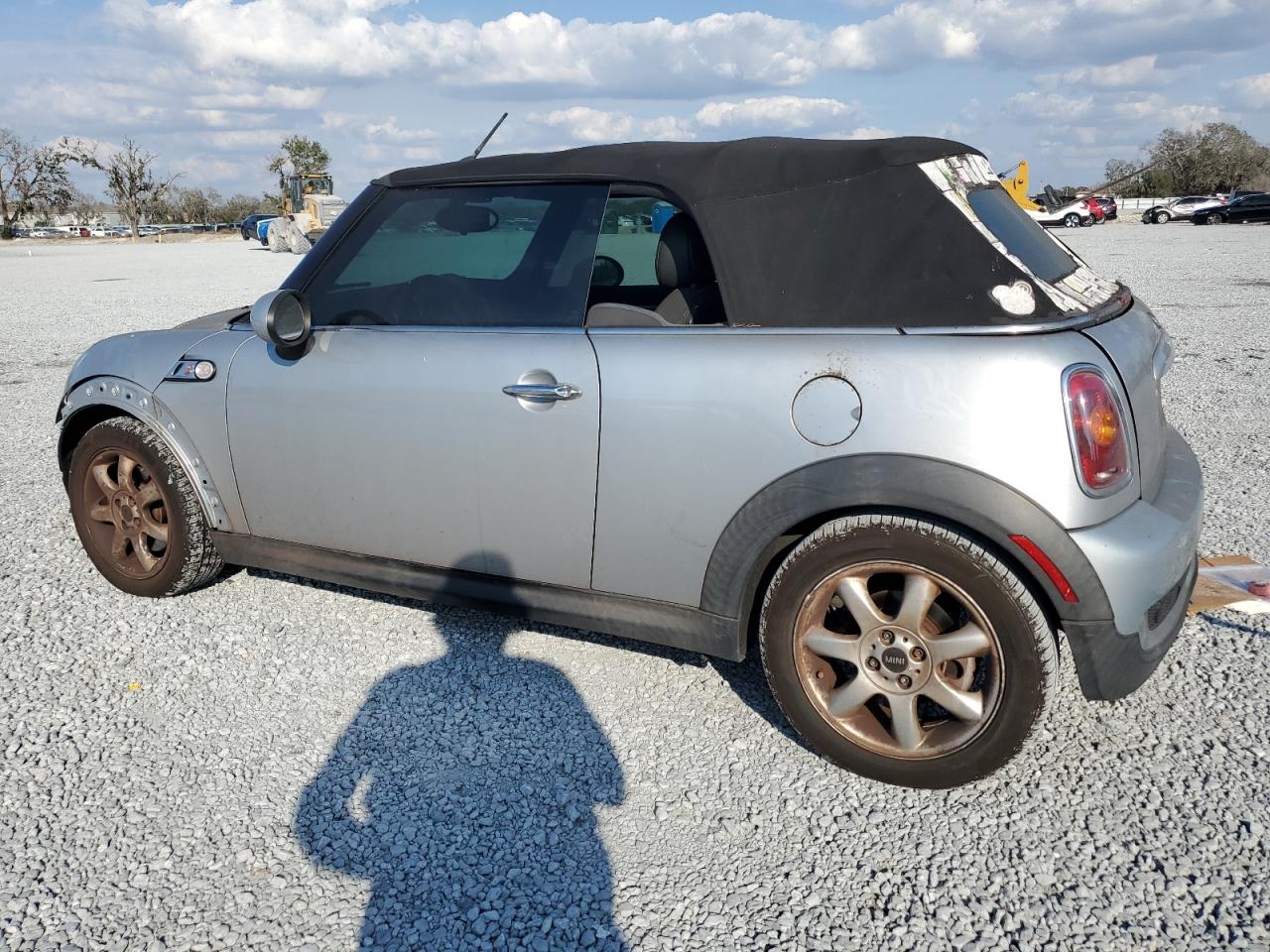 2010 MINI Cooper - Image 2