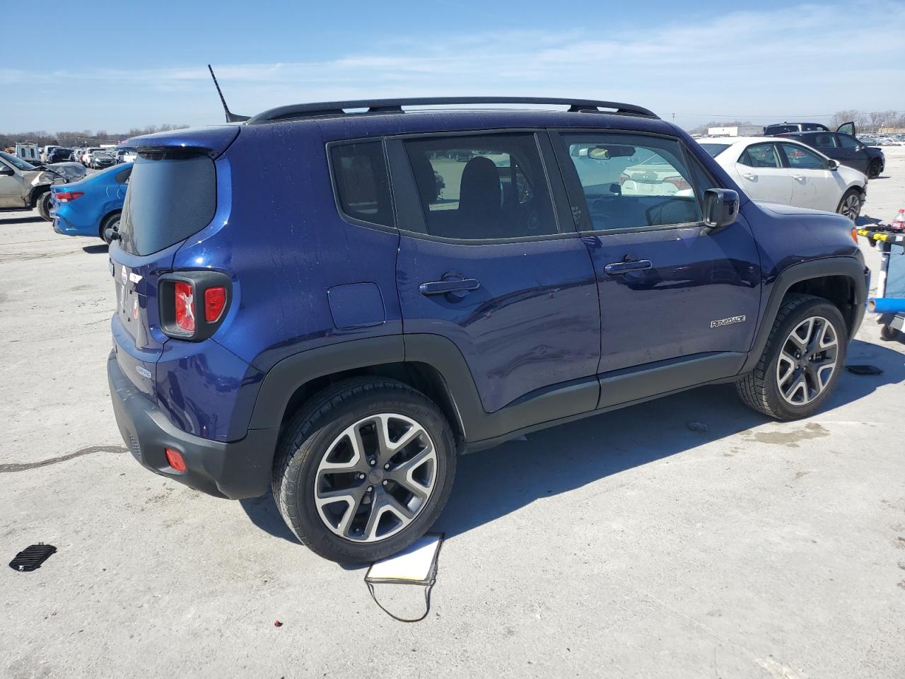 2018 Jeep Renegade - Image 3