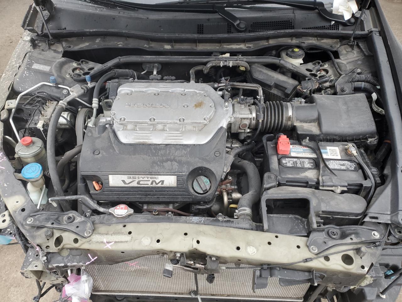 2010 Honda Accord - Image 11