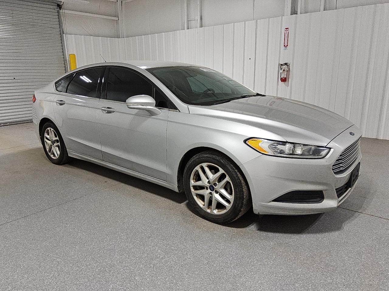 2016 Ford Fusion - Image 4