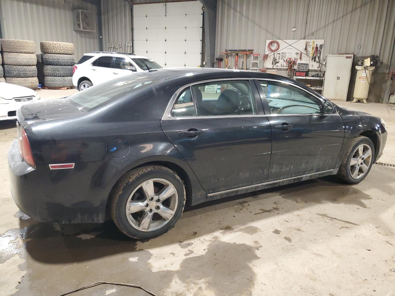 2010 Chevrolet Malibu - Image 3
