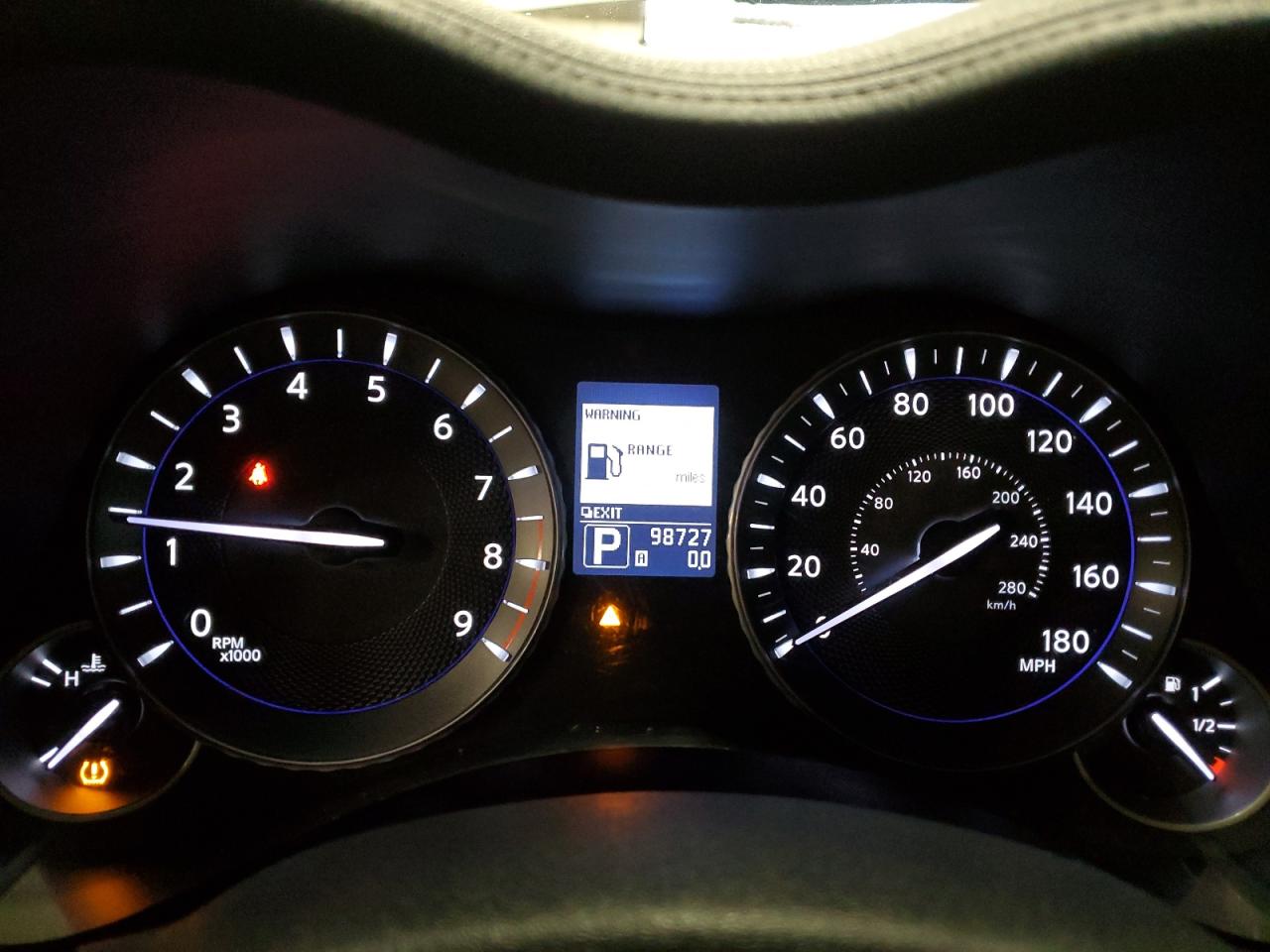 2013 Infiniti M - Image 9