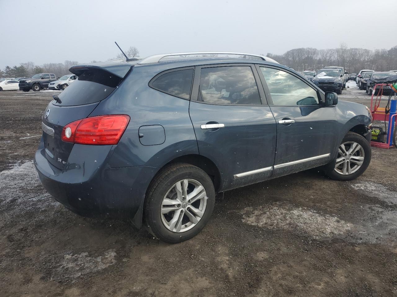 2012 Nissan Rogue - Image 3
