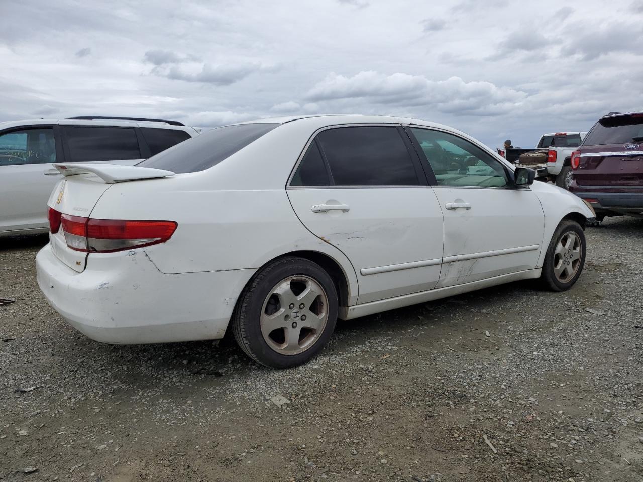 2003 Honda Accord - Image 3