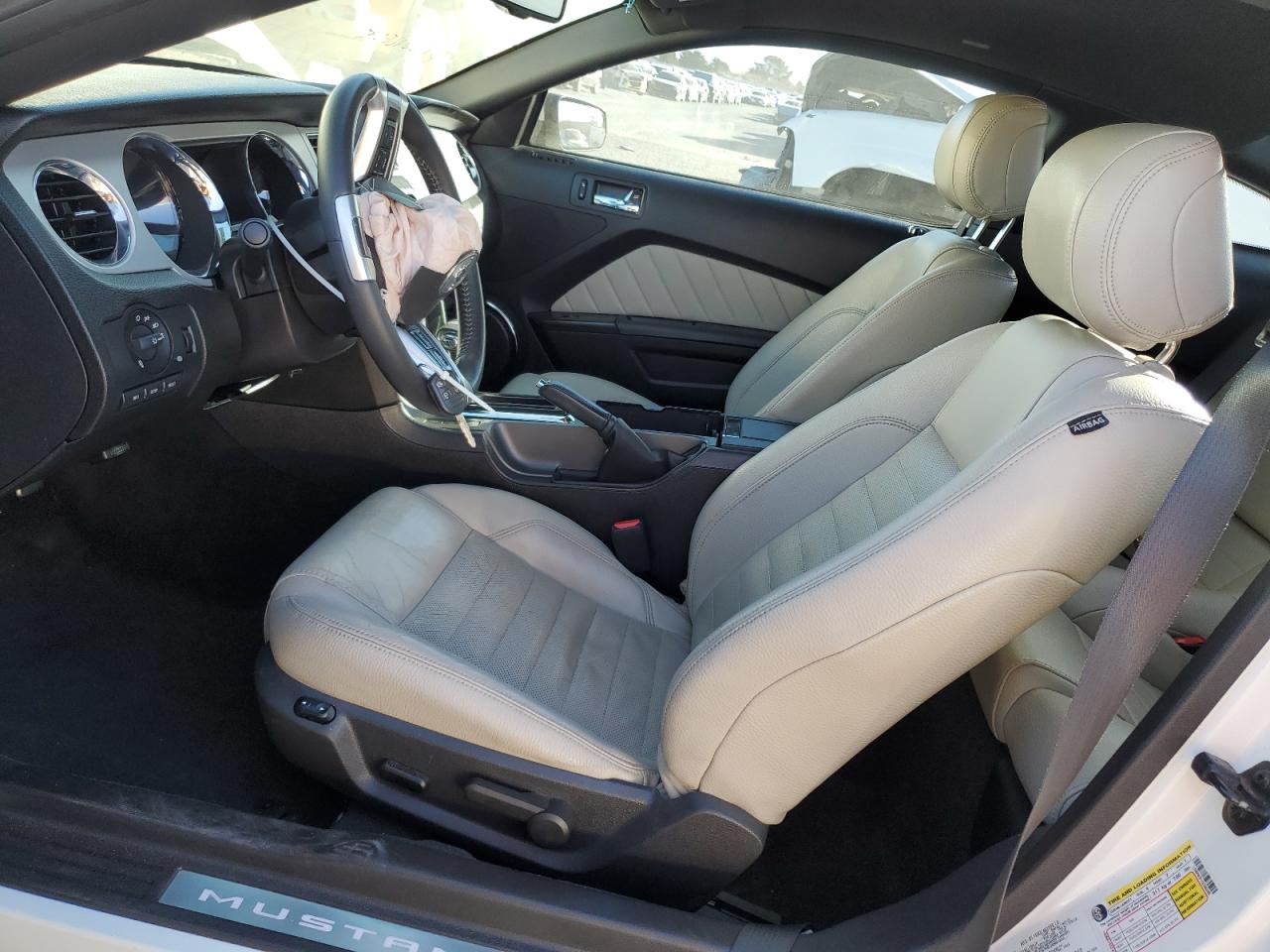 2012 Ford Mustang - Image 7