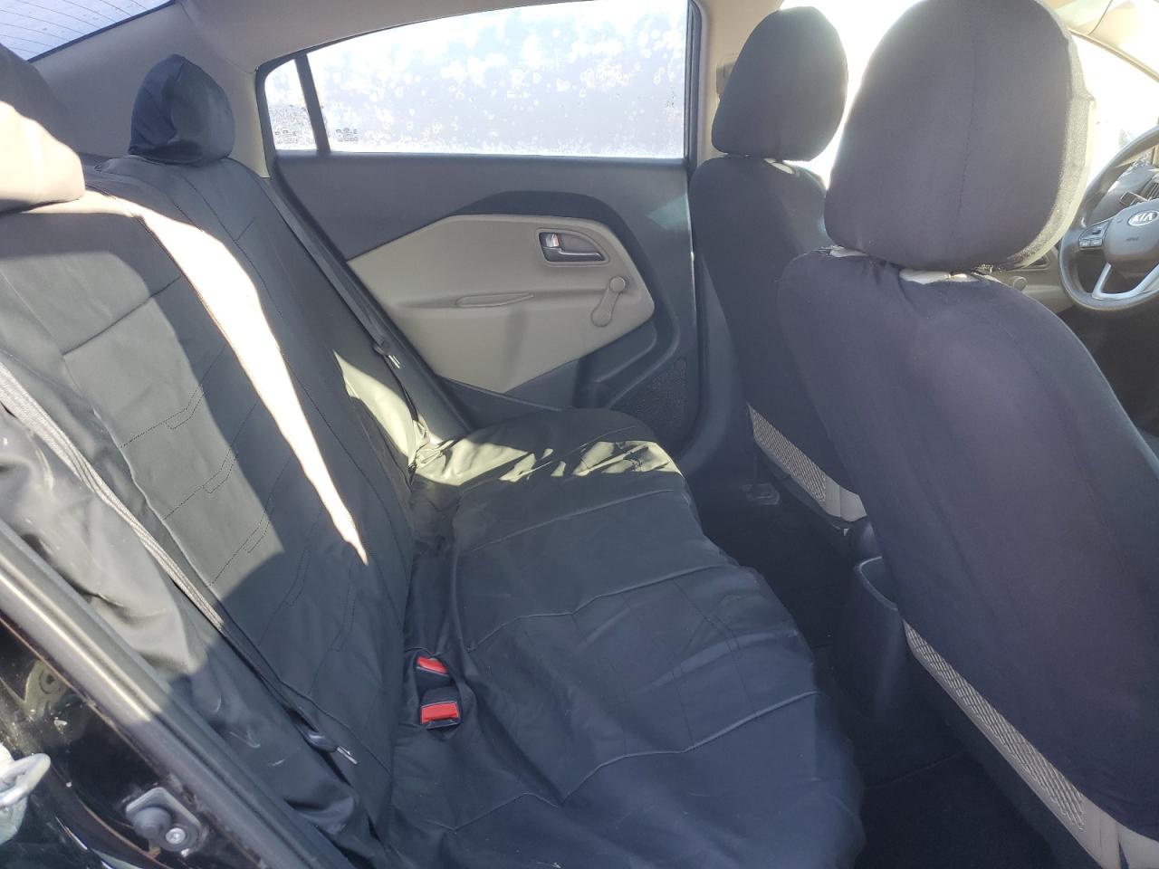 2014 Kia Rio - Image 10