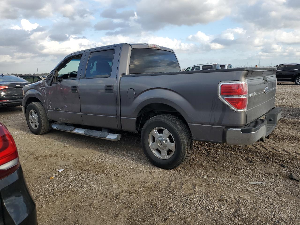 2010 Ford F-150 - Image 2