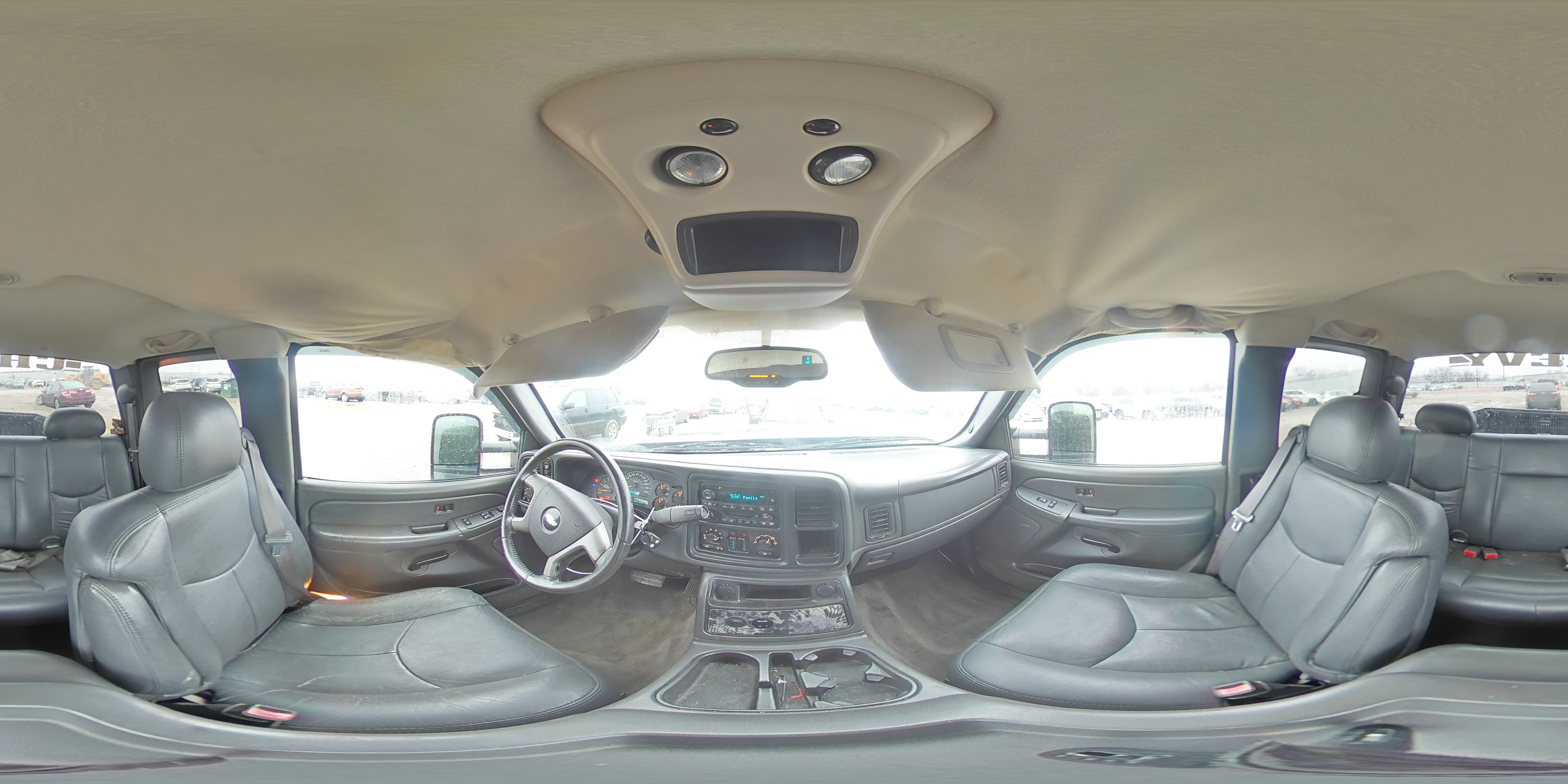 2005 Chevrolet Silverado - Image 12