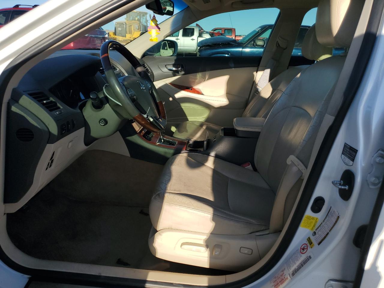 2012 Lexus ES - Image 7