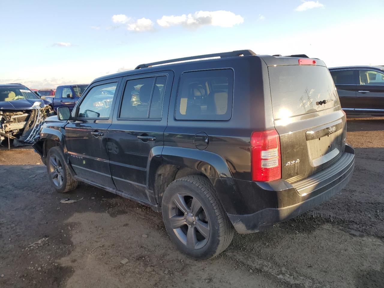 2015 Jeep Liberty (Patriot) - Image 2
