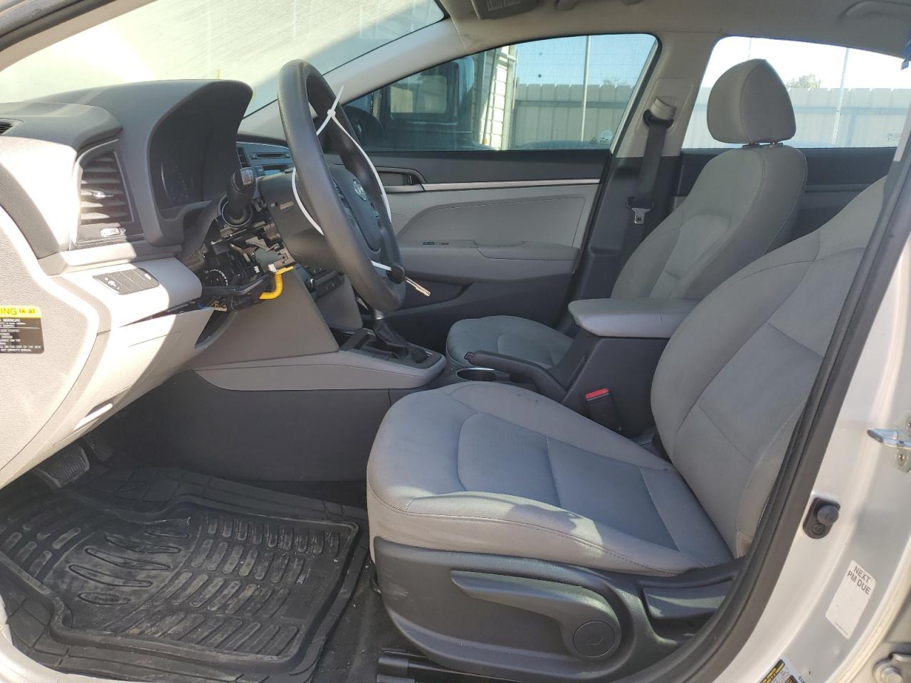 2017 Hyundai Elantra - Image 7