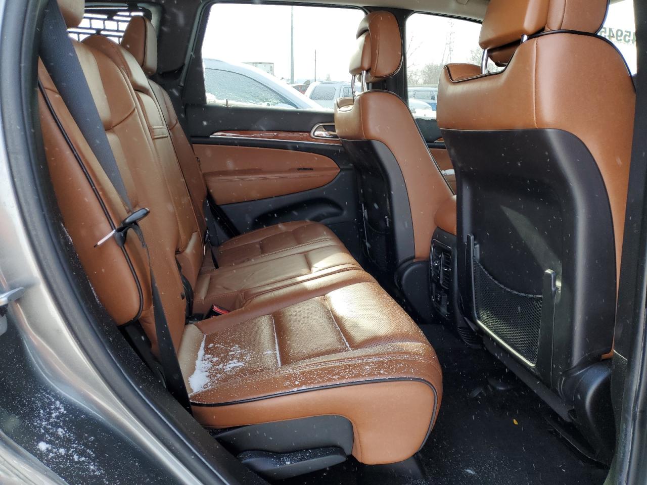 2012 Jeep Grand Cherokee - Image 11