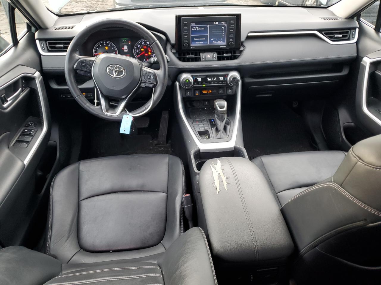 2021 Toyota RAV 4 - Image 8