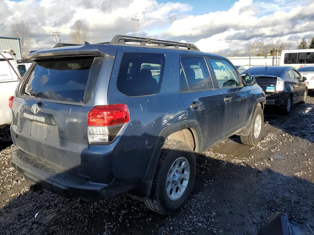 2010 Toyota 4Runner - Image 3