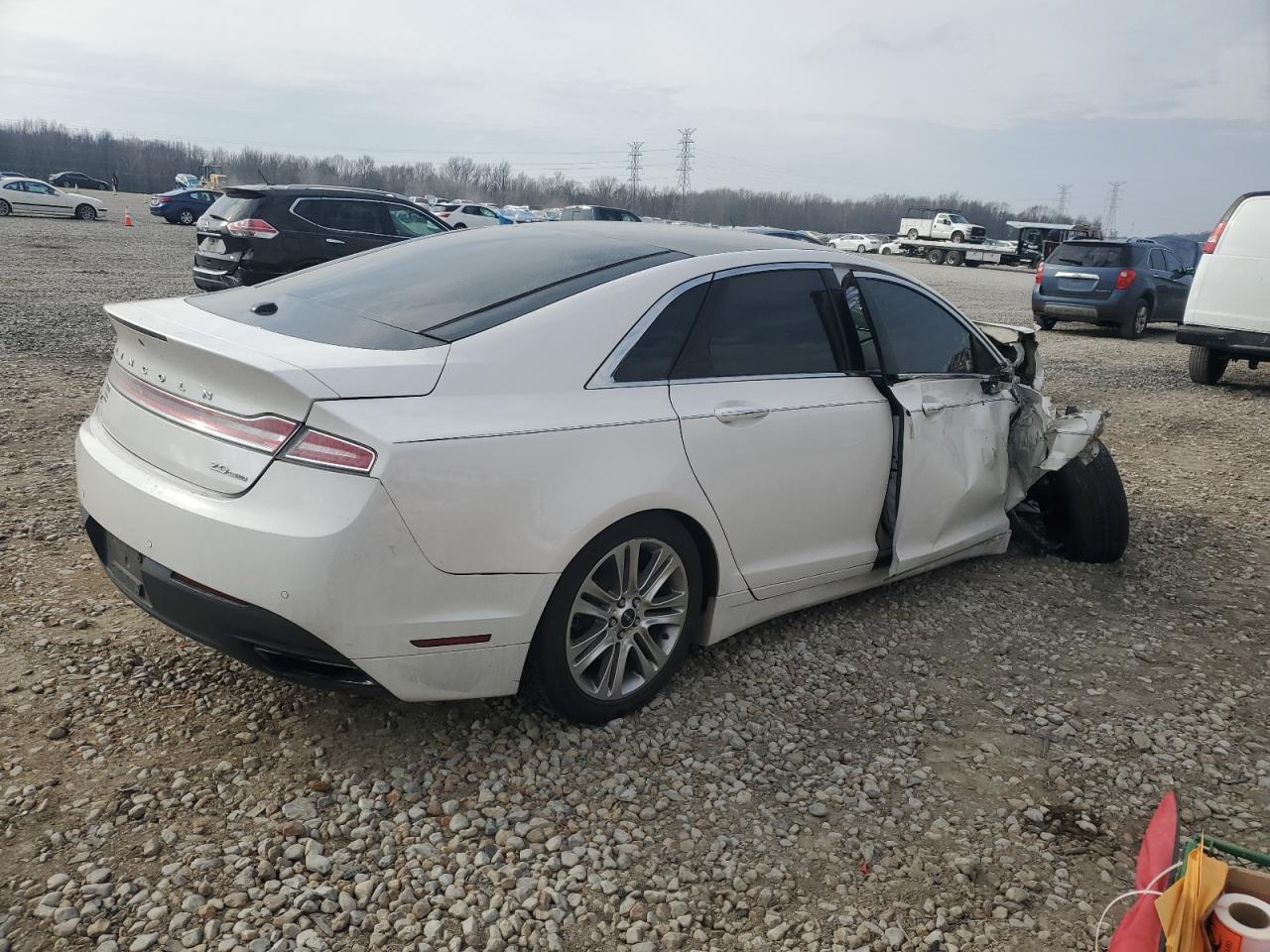 2015 Lincoln MKZ - Image 3