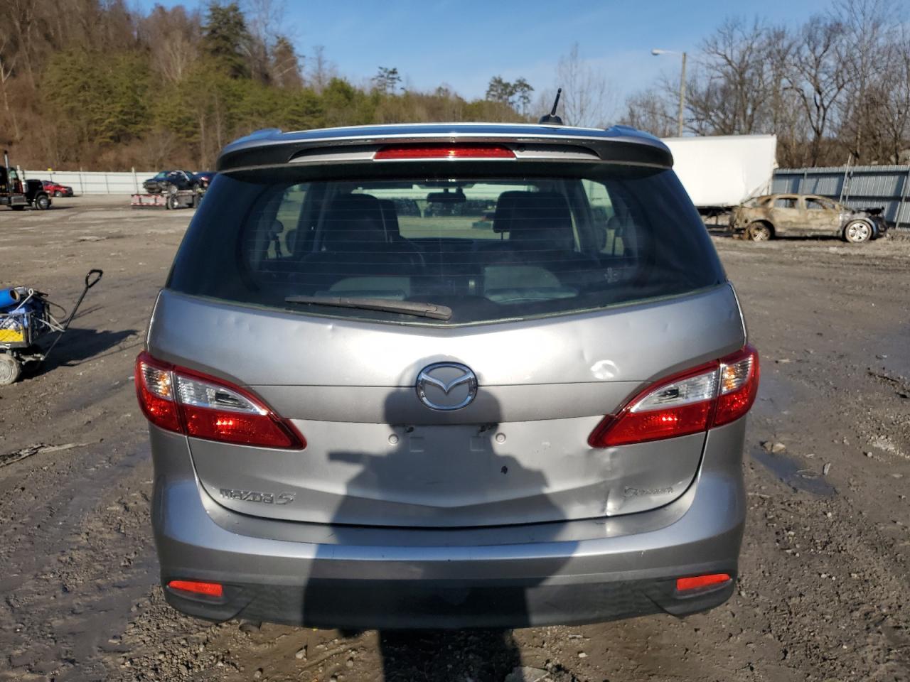 2012 Mazda 5 - Image 6