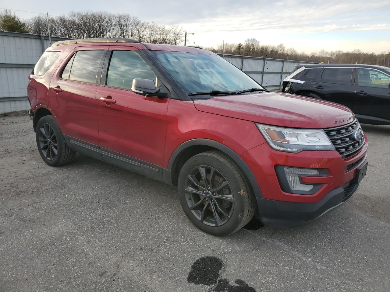 2017 Ford Explorer - Image 4