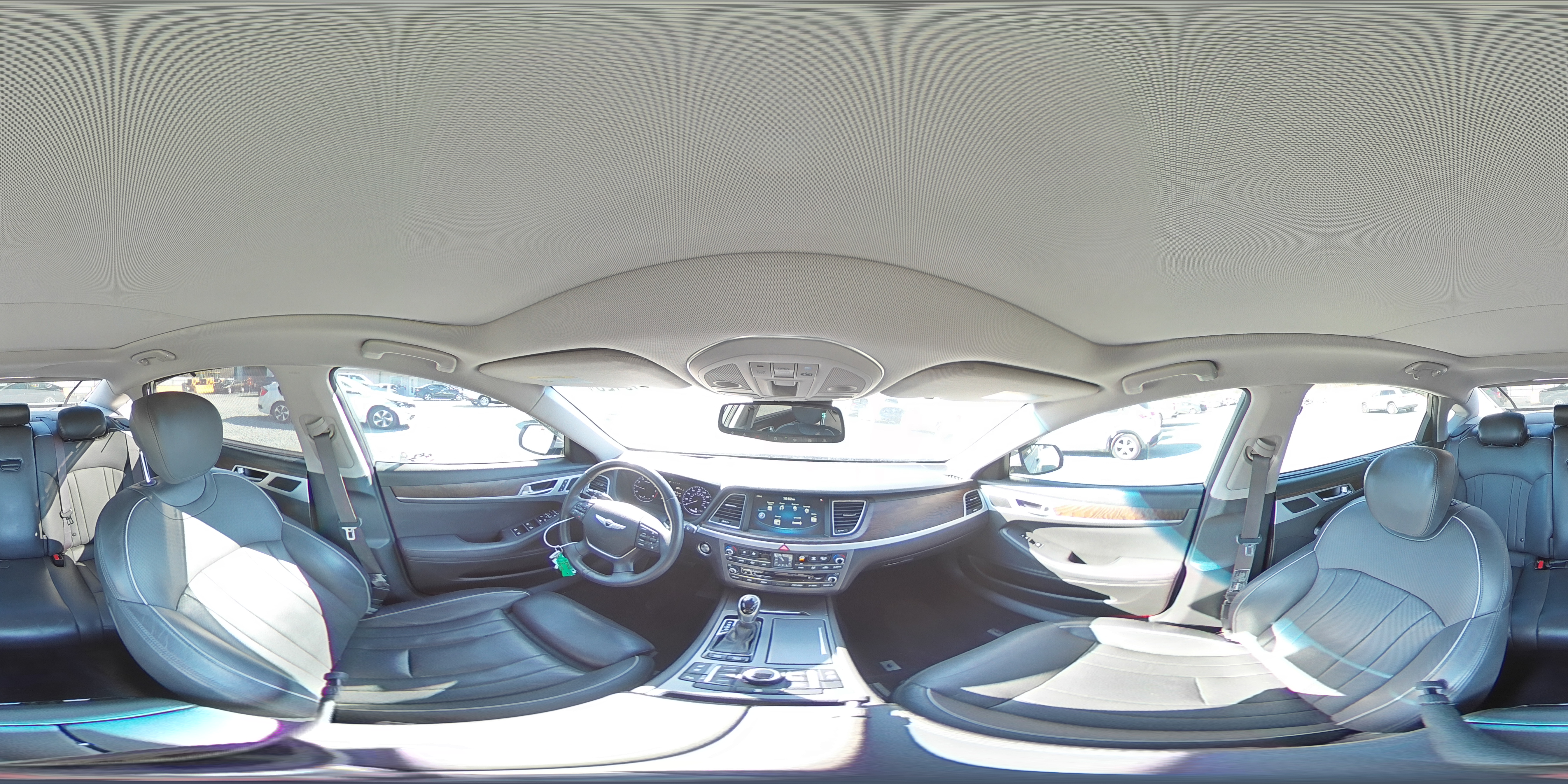 2015 Hyundai Genesis - Image 12