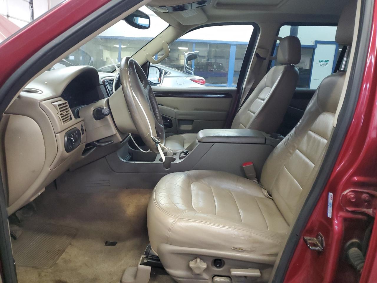 2004 Ford Explorer - Image 7