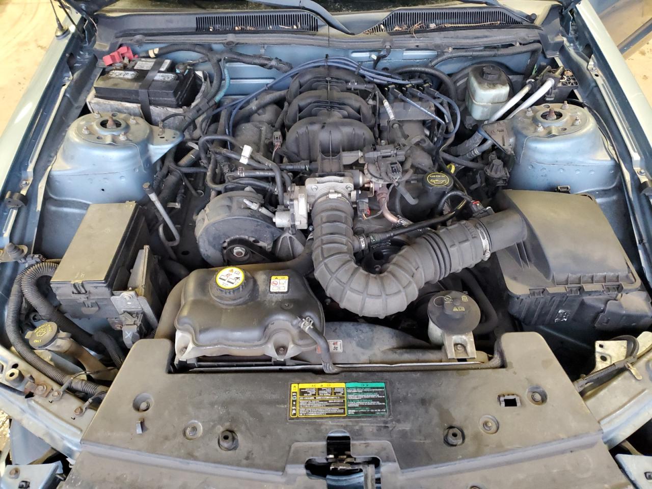 2005 Ford Mustang - Image 11