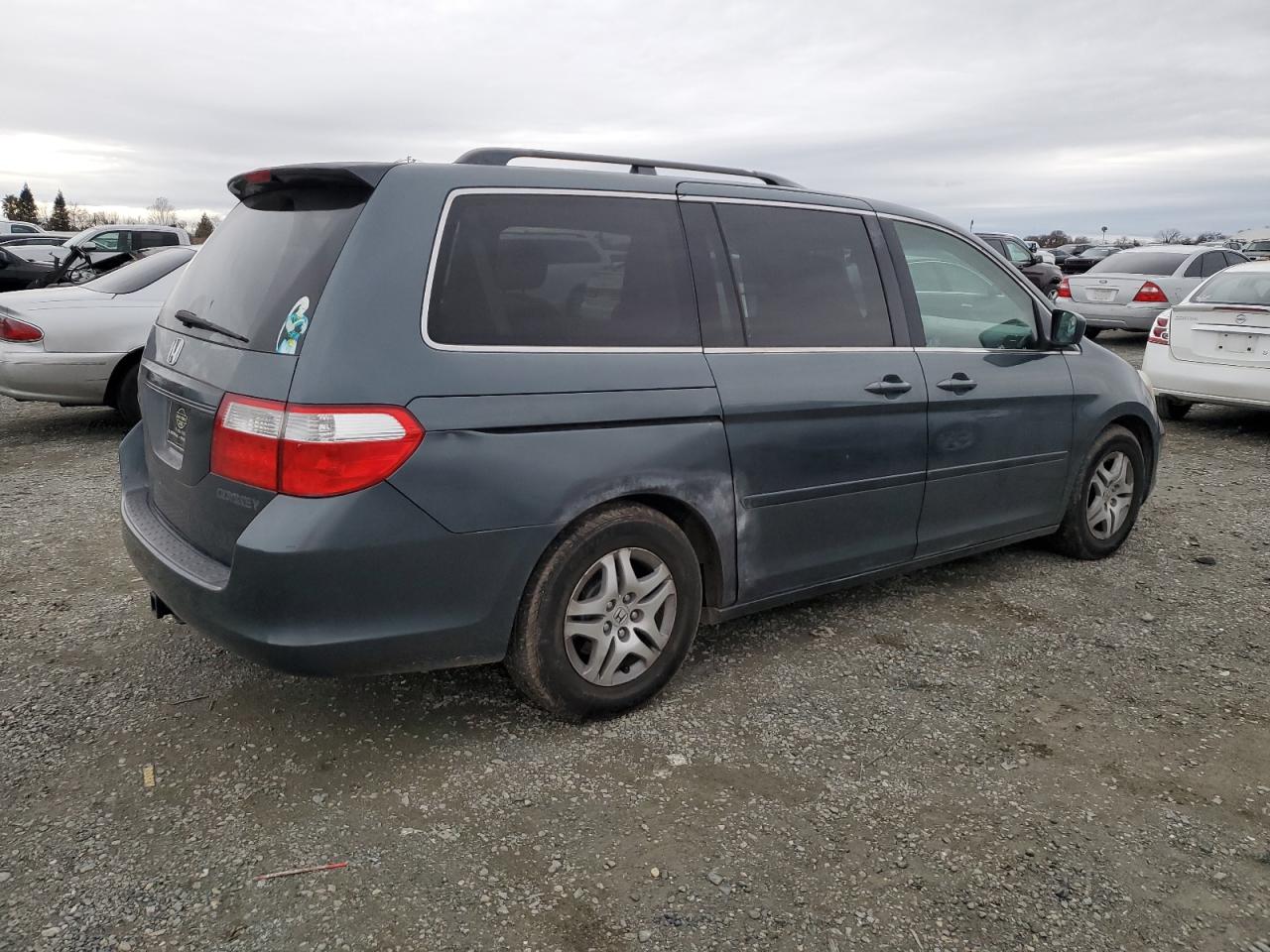 2005 Honda Odyssey - Image 3