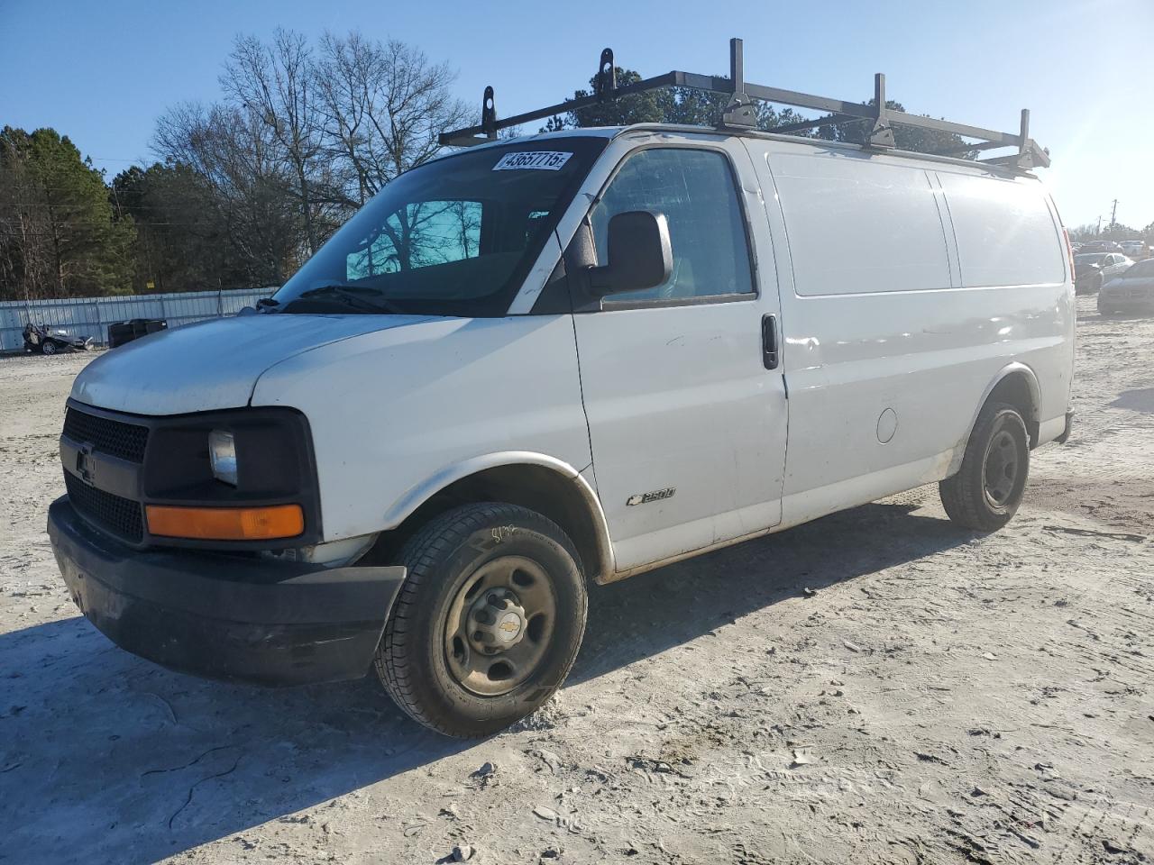2004 Chevrolet Express - Image 1
