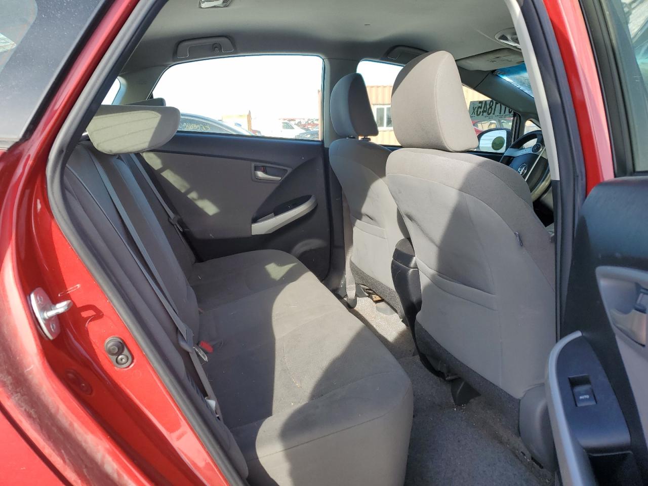 2014 Toyota Prius - Image 10