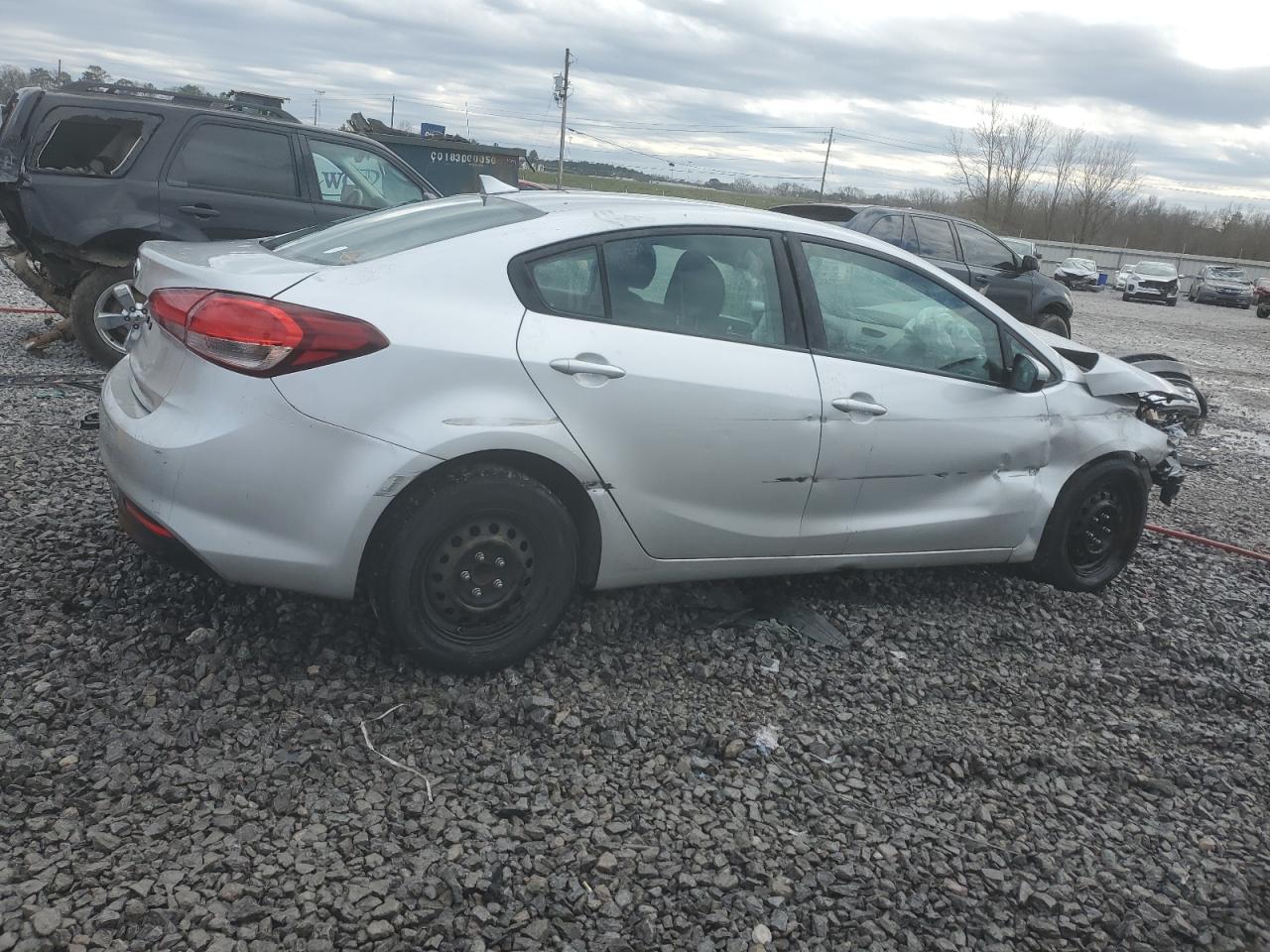 2017 Kia Forte - Image 3
