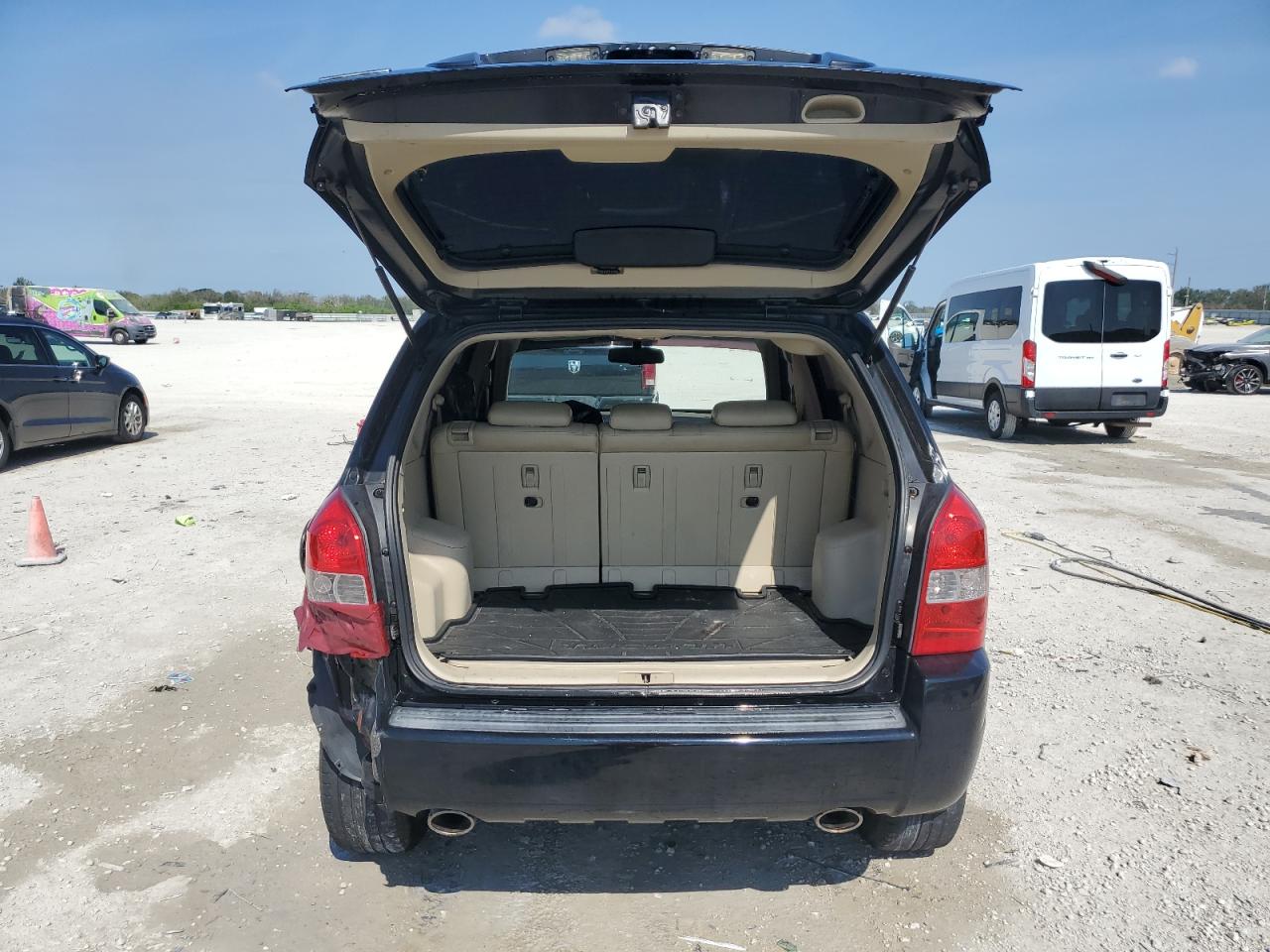 2007 Hyundai Tucson - Image 6