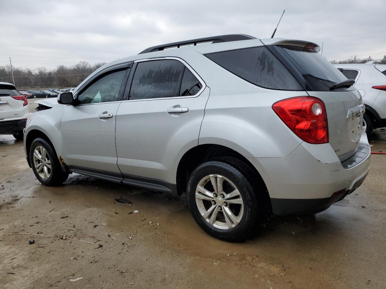 2011 Chevrolet Equinox - Image 2