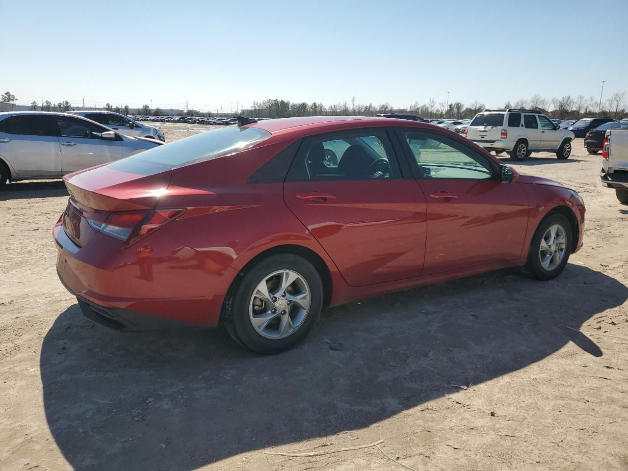 2022 Hyundai Elantra - Image 3