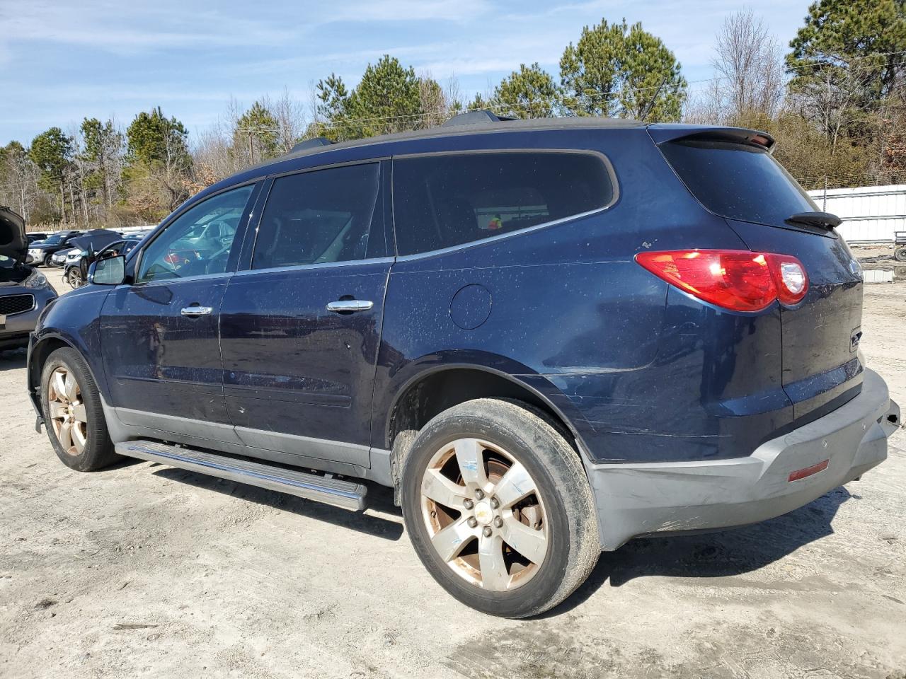 2011 Chevrolet Traverse - Image 2