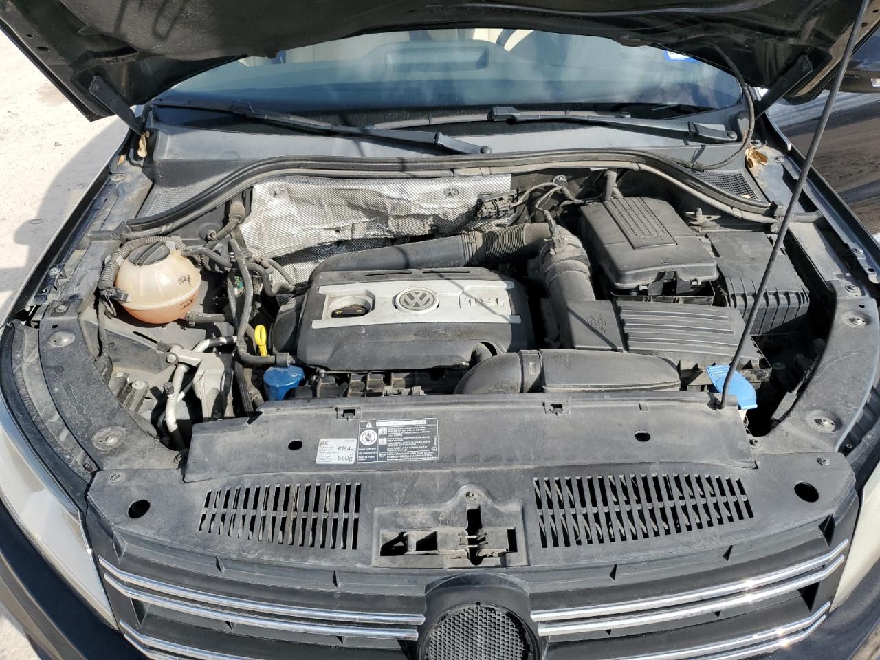 2017 Volkswagen Tiguan Wolfsburg VIN: WVGSV7AX5HW509195 Lot: 41265391