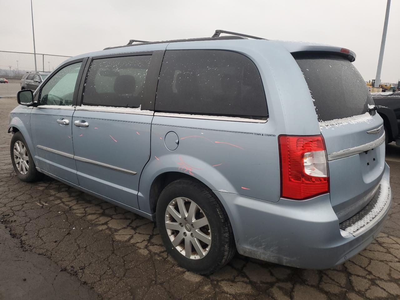 2012 Chrysler Town & Country - Image 2