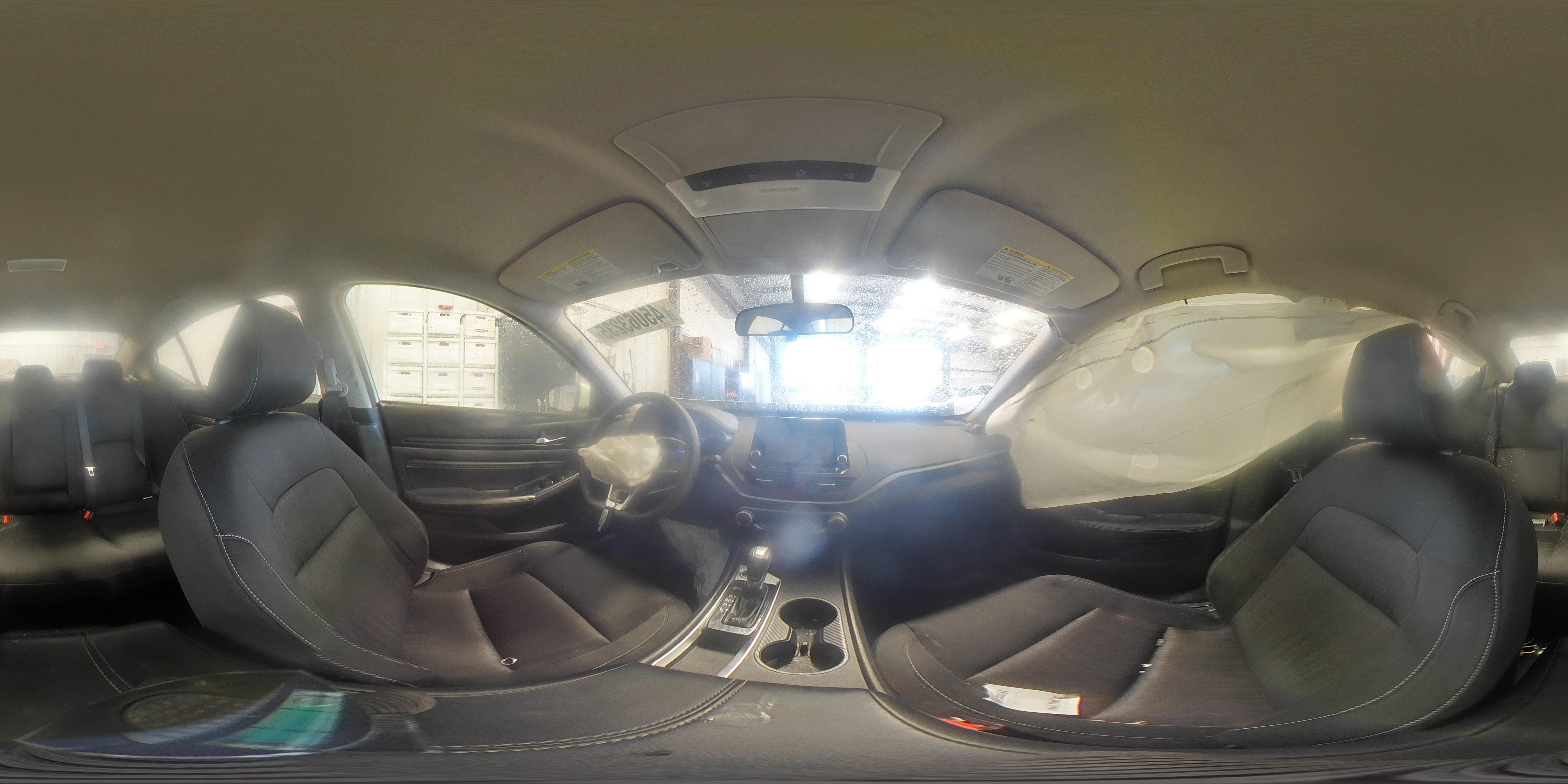 2019 Nissan Altima - Image 13