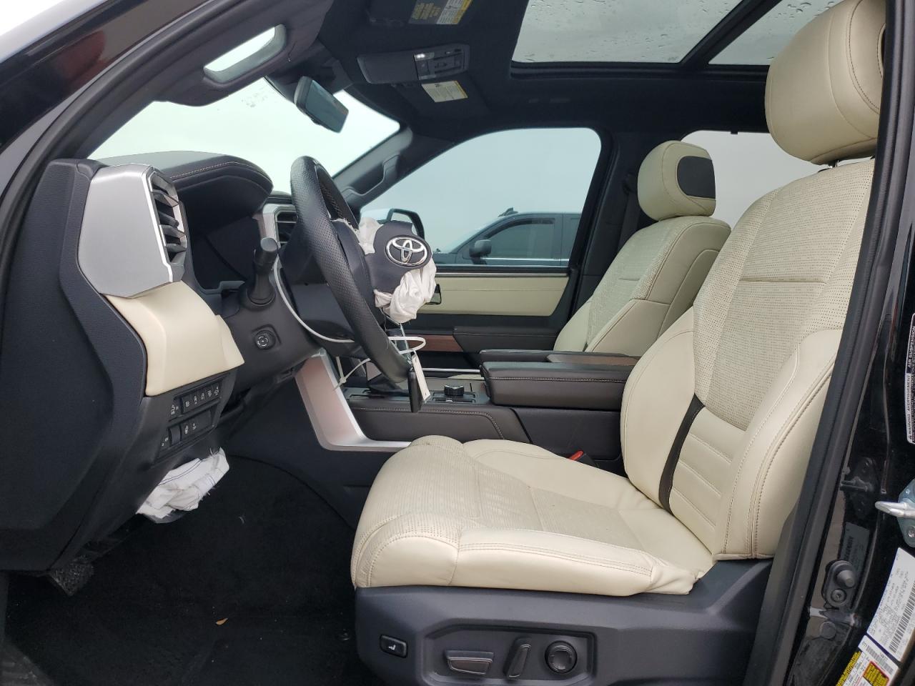 2022 Toyota Tundra - Image 7