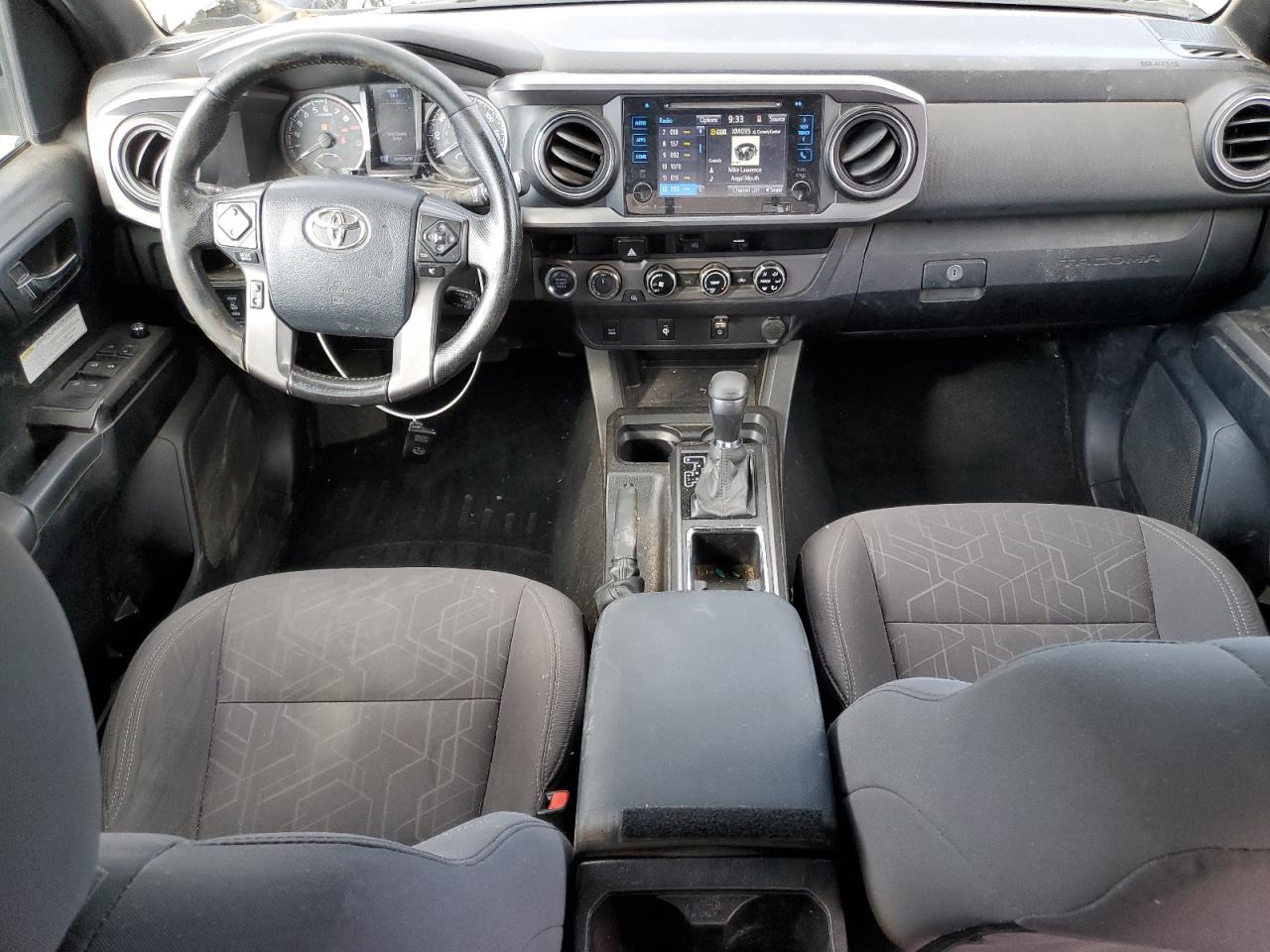 2016 Toyota Tacoma - Image 8