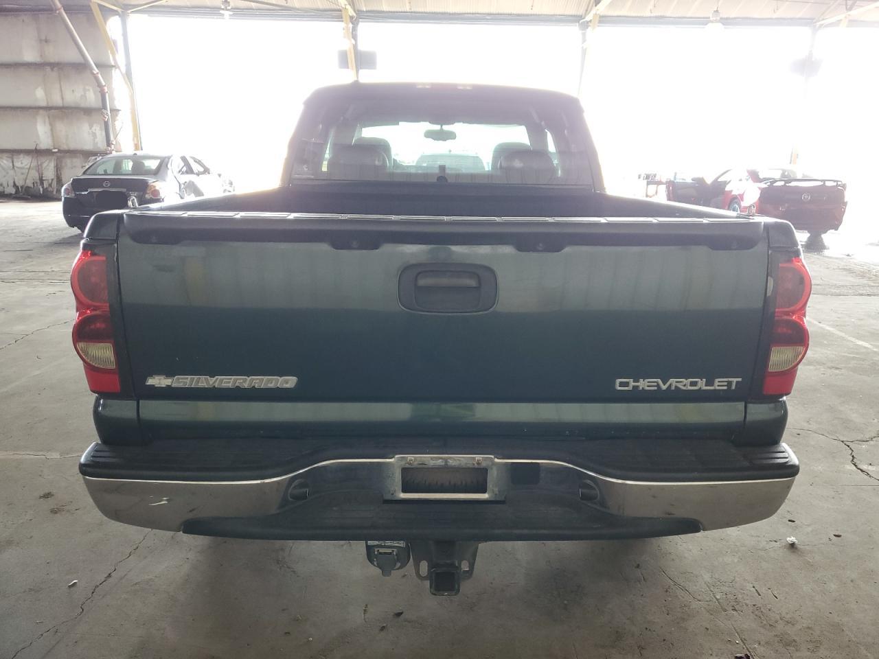 2004 Chevrolet Silverado - Image 6