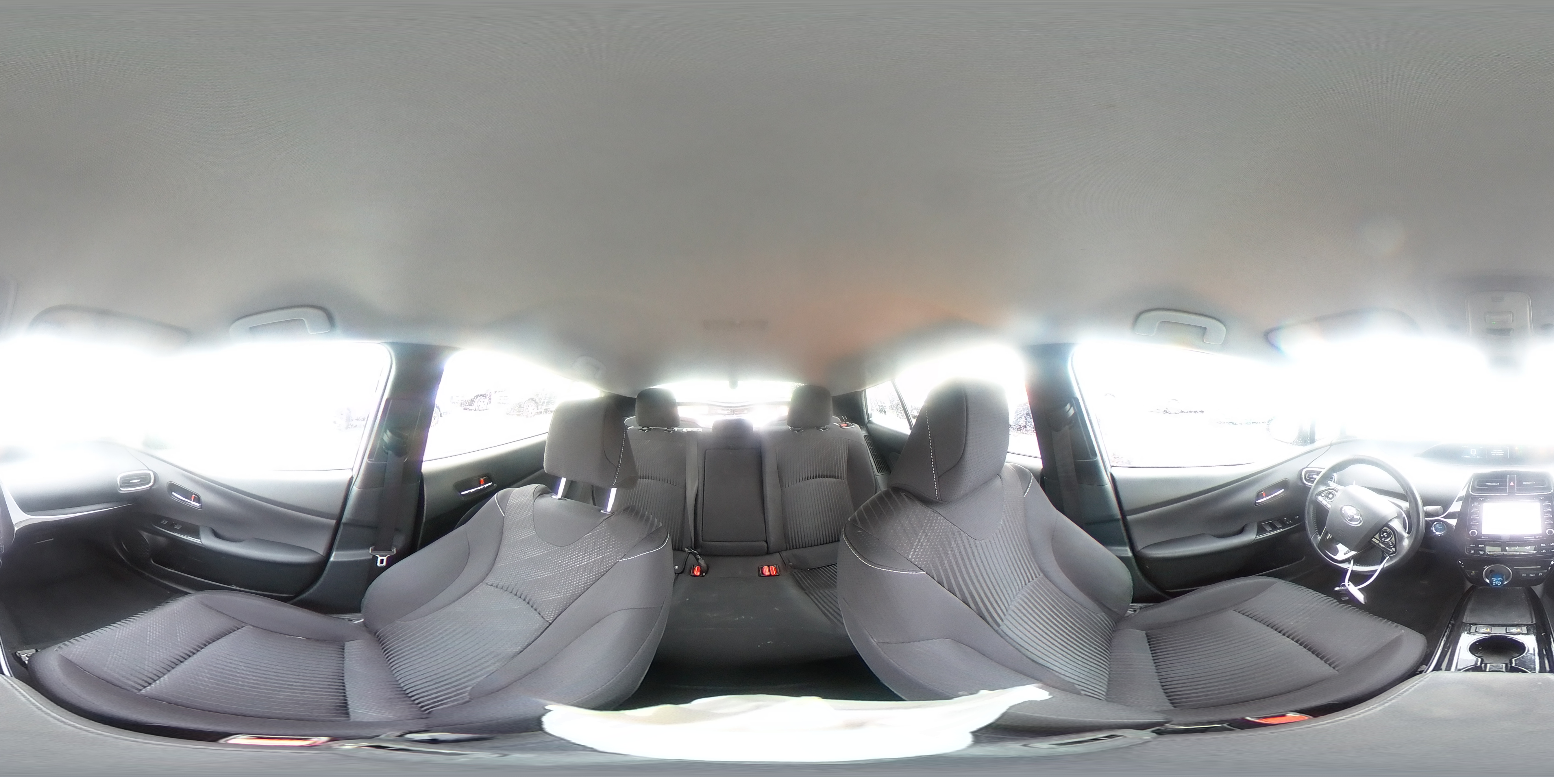 2021 Toyota Prius - Image 14