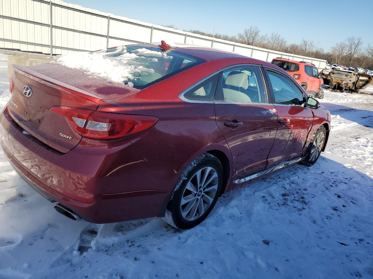 2016 Hyundai Sonata - Image 3