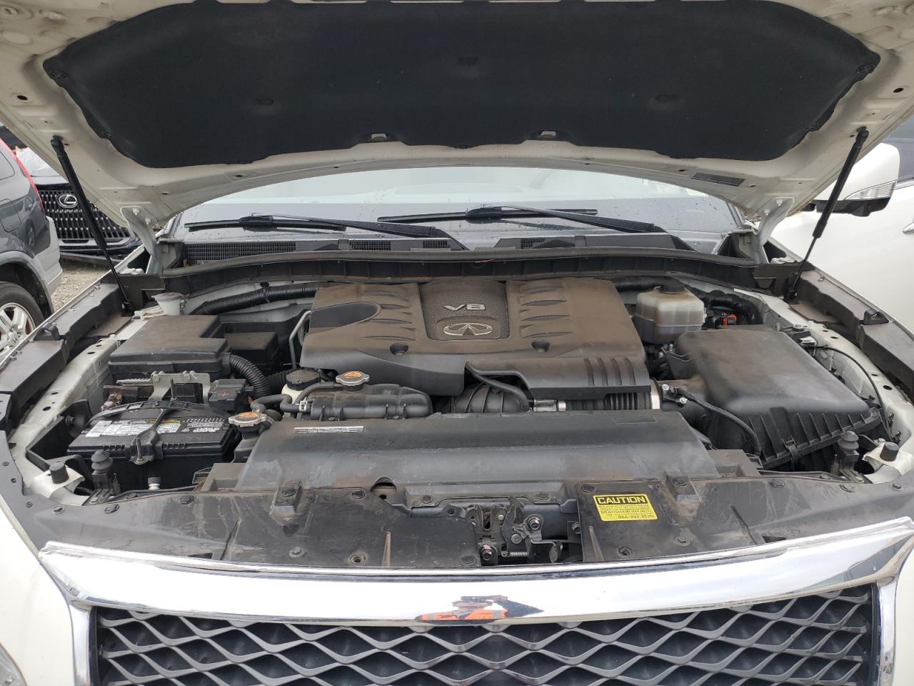 2017 Infiniti QX80 - Image 11