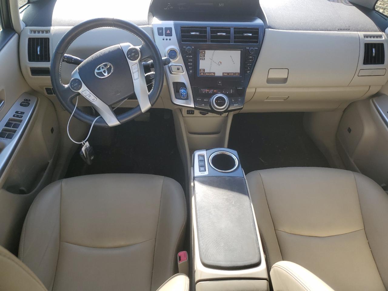 2014 Toyota Prius - Image 8