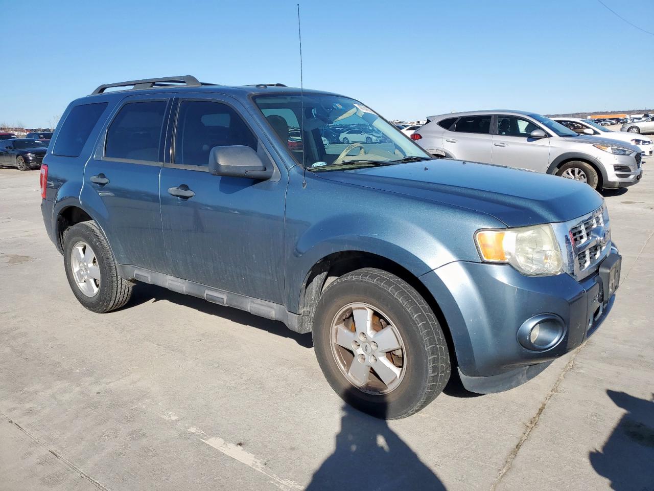 2011 Ford Escape - Image 4