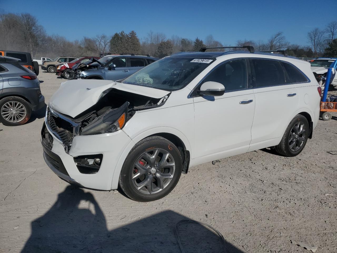 2016 Kia Sorento - Image 1