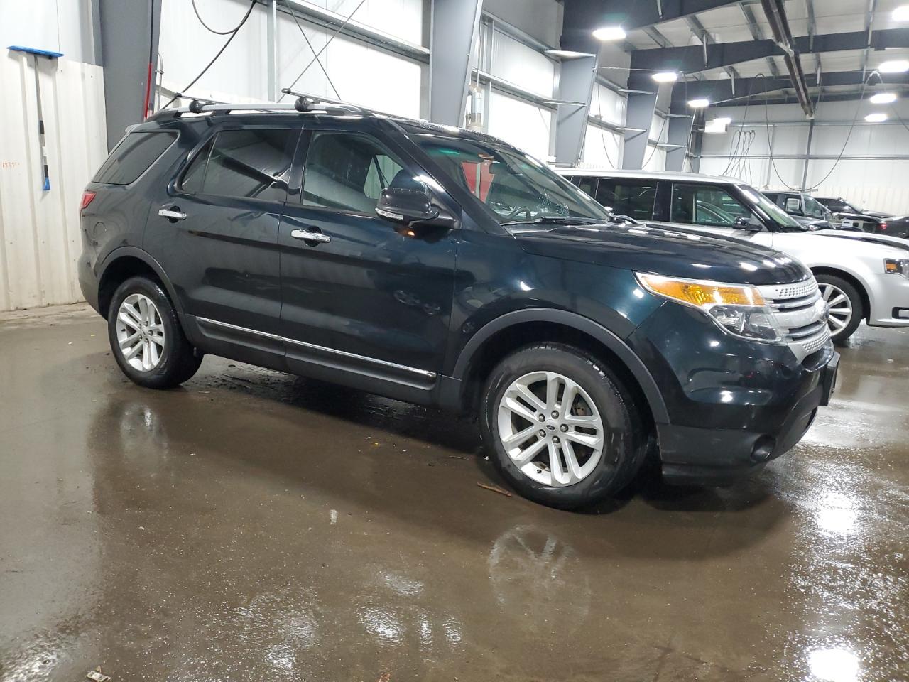 2014 Ford Explorer - Image 4